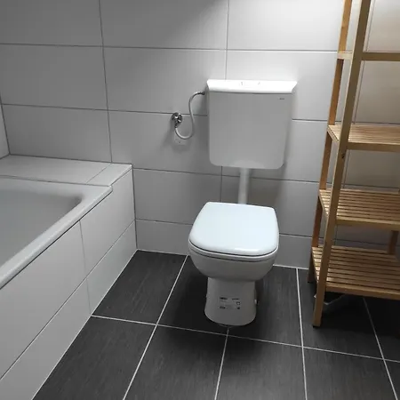 Illertal, Naehe A7 , Legoland Gutschein Tageskarte , 2 Schlafzimmer Vohringen (Bavaria)